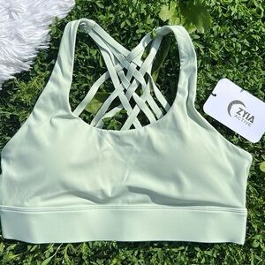 ZYIA Active Sea Mist Weave
Sports Bra Size Medium Item 3202 , Size XXL